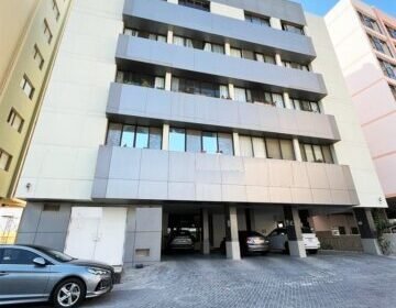 Commercial + Residential Building for Sale in Mahooz