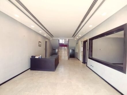 9 BHK Semi furnished Commercial Villa for rent in Zinj near Highway BD.1800/-